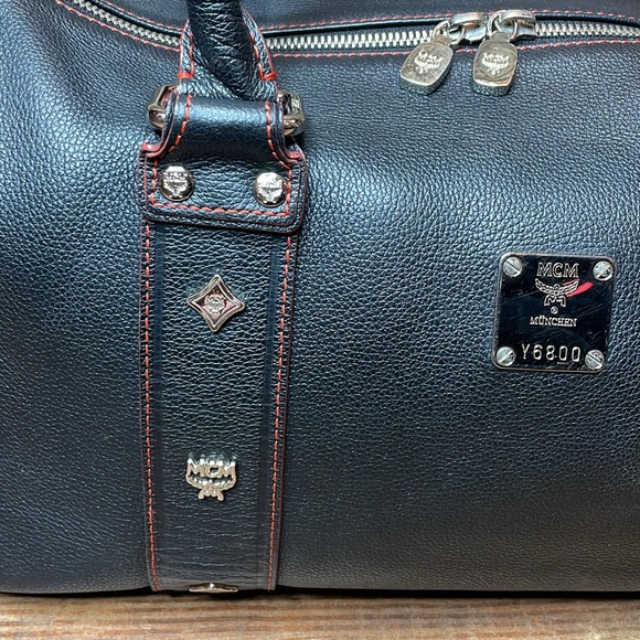 MCM Boston Bag In Black & Red Leather With Silver Hardware 🔥 - Picture 11 of 17